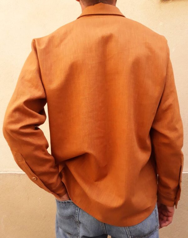 Chemise en lin ocre - doré – Image 3